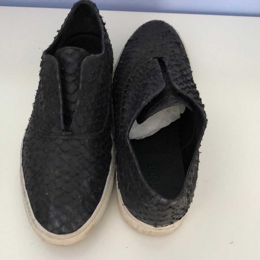 Vince Slip on sneakers